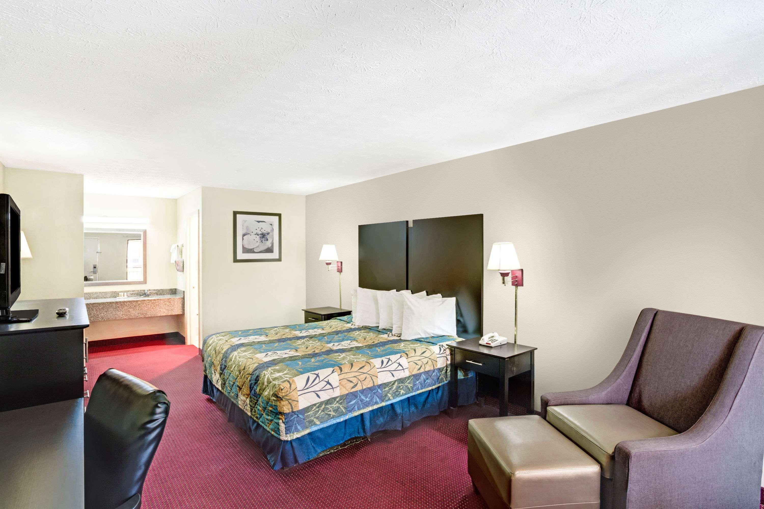 Days Inn By Wyndham Douglasville-Atlanta-Fairburn Road Екстер'єр фото