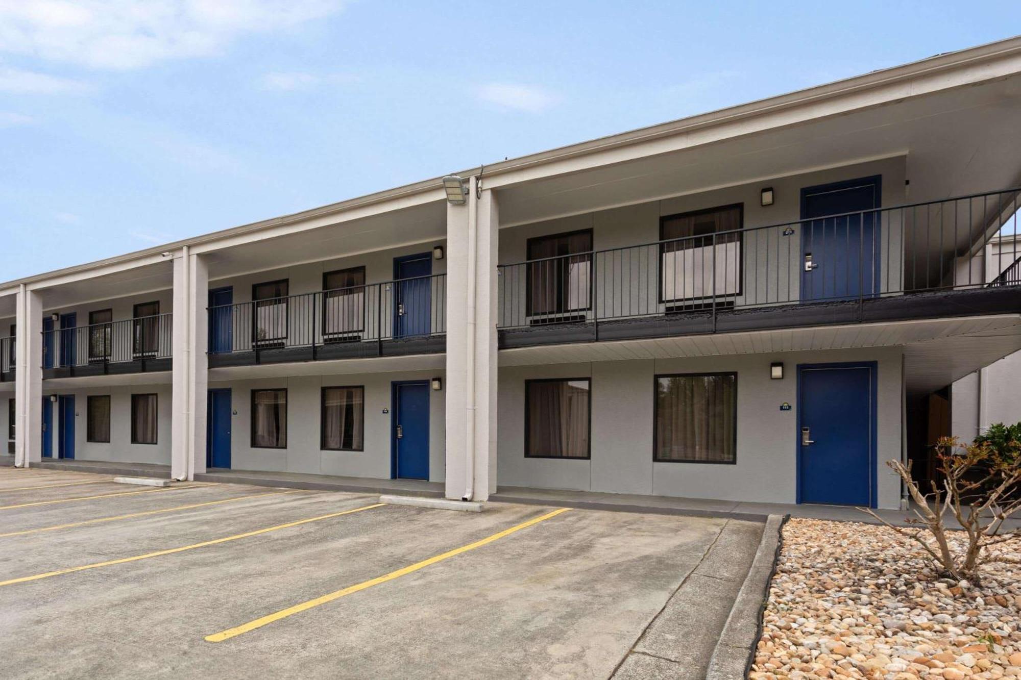 Days Inn By Wyndham Douglasville-Atlanta-Fairburn Road Екстер'єр фото